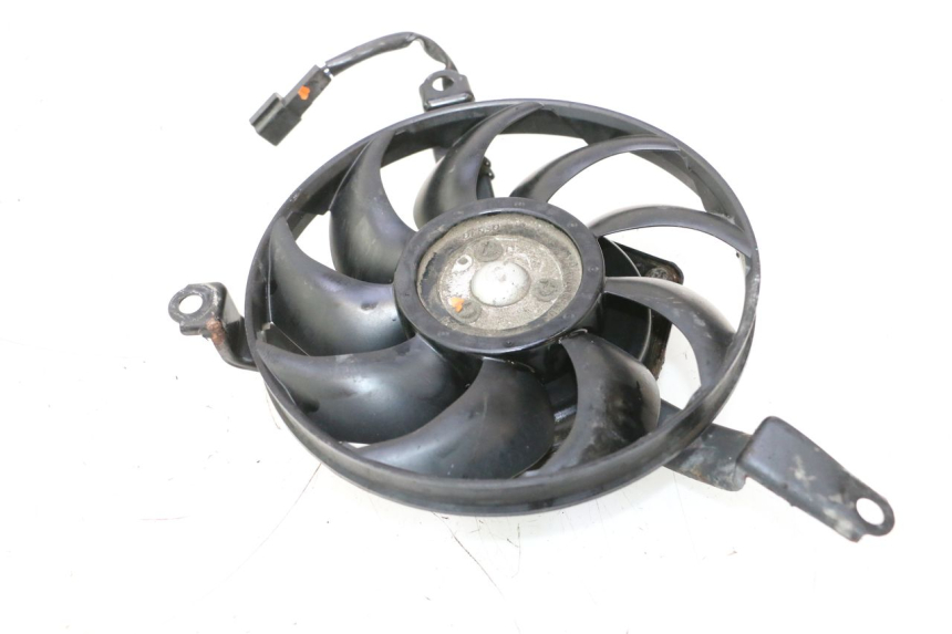 photo de VENTILATEUR SUZUKI GSR 600 (2005 - 2012) - Détail de la pièce