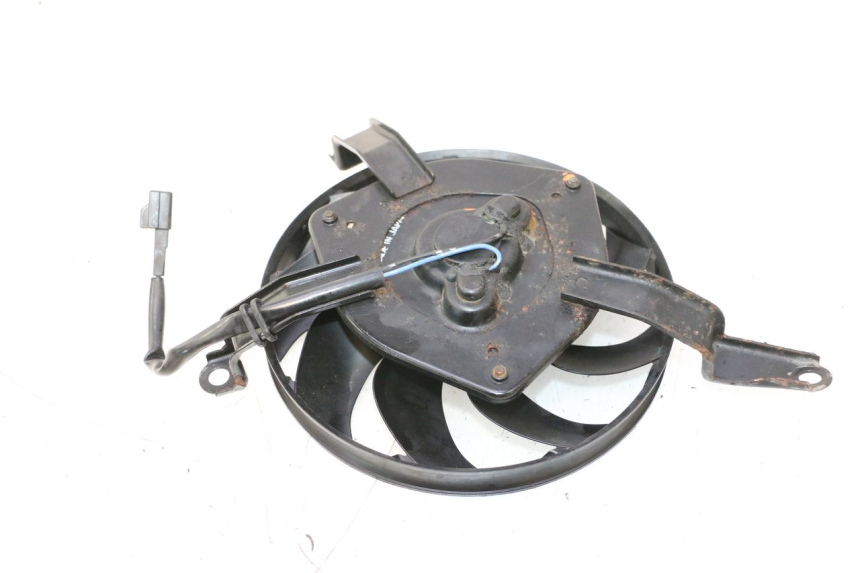 photo de VENTILATEUR SUZUKI GSR 600 (2005 - 2012) - Gros plan technique