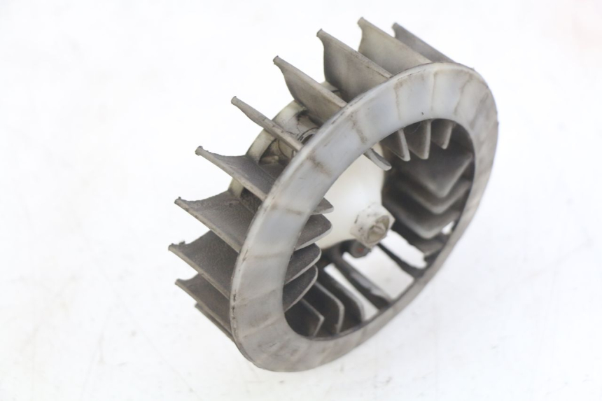 photo de VENTILATEUR PEUGEOT KISBEE 4T 50 (2010 - 2017) - Détail de la pièce