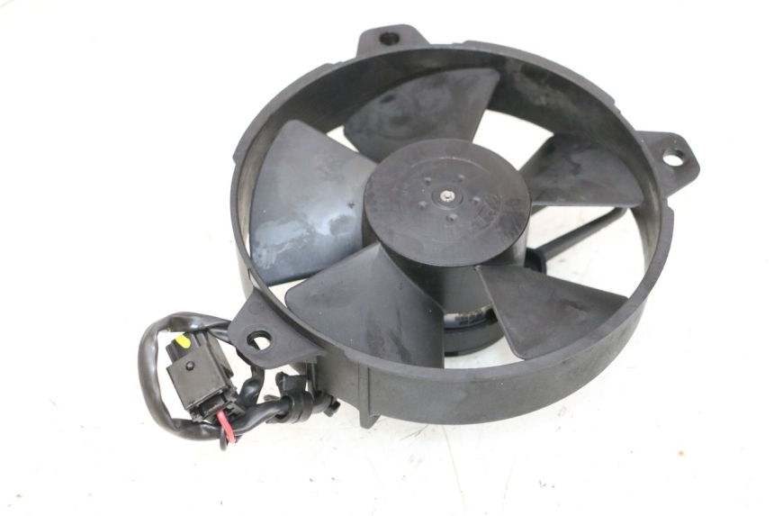 photo de VENTILATEUR PIAGGIO MP3 HPE 300 (2019 - 2026) - Gros plan technique