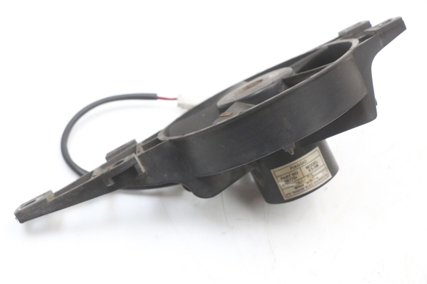 photo de VENTILATEUR PIAGGIO MP3 LT 400 (2007 - 2012) - Zoom état d’usage