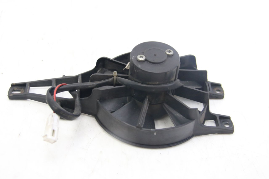 photo de VENTILATEUR PIAGGIO MP3 125 (2006 - 2014) - Vue d’ensemble