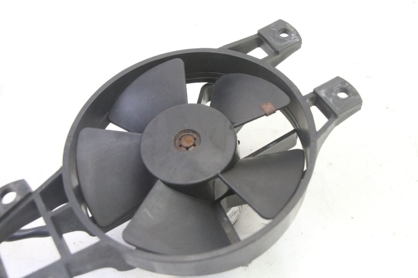 photo de VENTILATEUR PIAGGIO MP3 RL 250 (2006 - 2010) - Détail de la pièce