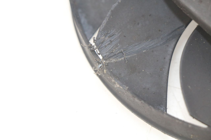 photo de VENTILATEUR YAMAHA MT-07 MT07 ABS 700 (2014 - 2017) - Zoom état d’usage