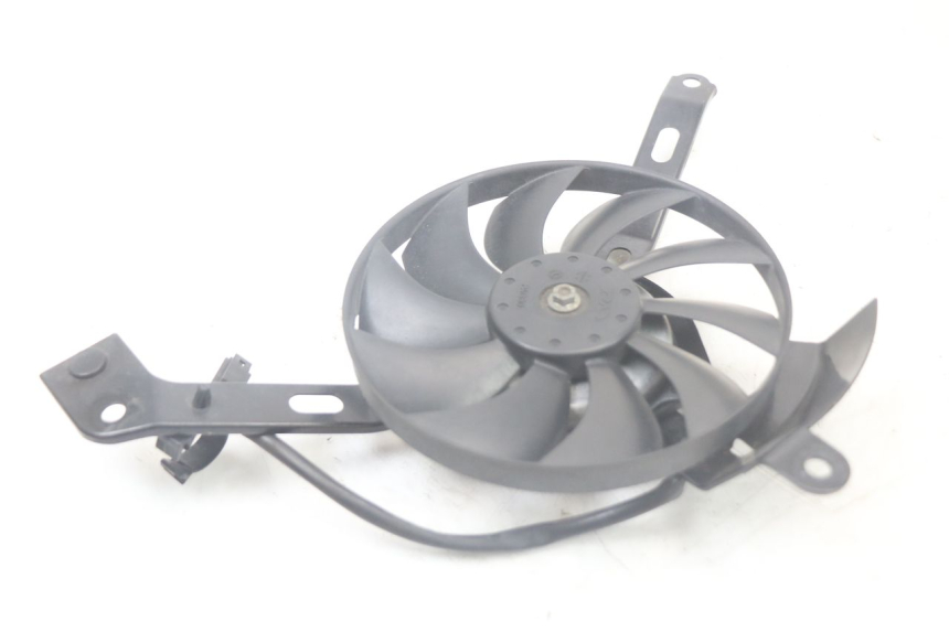 photo de VENTILATEUR YAMAHA MT-07 MT07 ABS 700 (2014 - 2017) - Zoom état d’usage