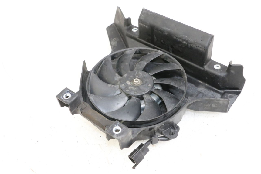 photo de VENTILATEUR KAWASAKI NINJA 400 (2018 - 2023) - Points de fixation