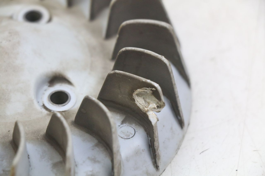 photo de VENTILATEUR MBK OVETTO 2T 50 (2007 - 2017) - Zoom état d’usage