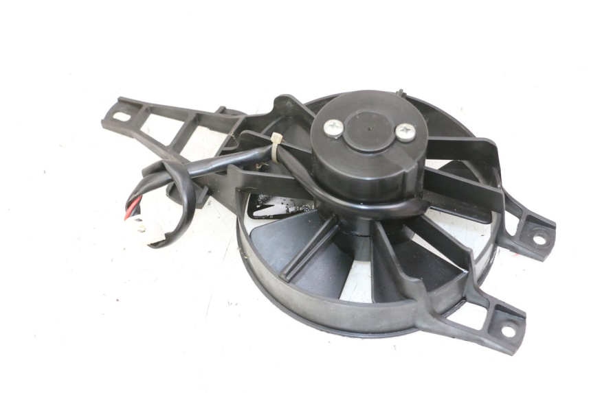 photo de VENTILATEUR PIAGGIO MP3 125 (2006 - 2014) - Détail de la pièce