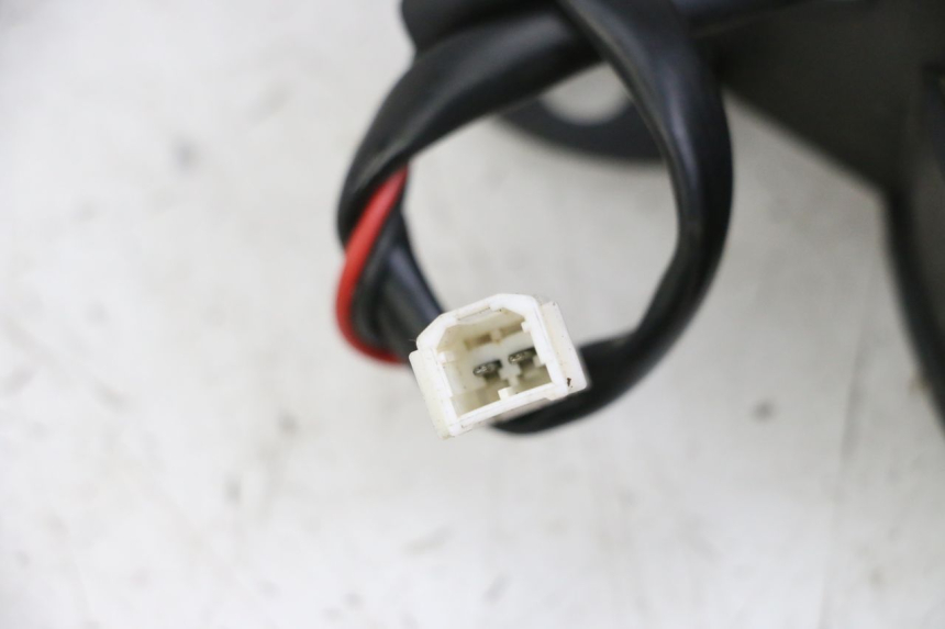 photo de VENTILATEUR PIAGGIO MP3 125 (2006 - 2014) - Gros plan technique