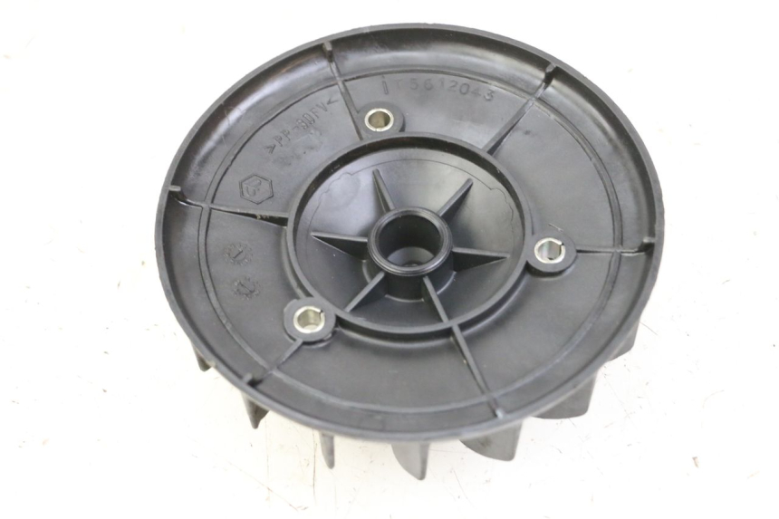 photo de VENTILATEUR PIAGGIO VESPA LX 2T 50 (2005 - 2013) - Zoom état d’usage