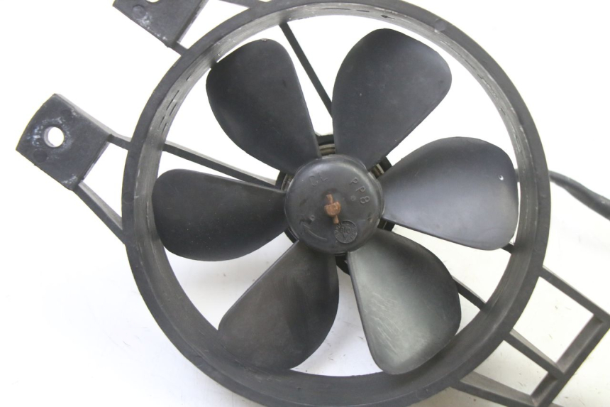 photo de VENTILATEUR PEUGEOT SATELIS 250 (2006 - 2012) - Détail de la pièce