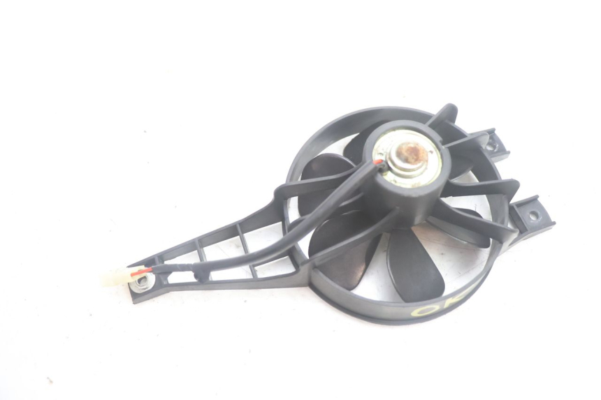 photo de VENTILATEUR PEUGEOT SATELIS 125 (2013 - 2018) - Autre angle de vue