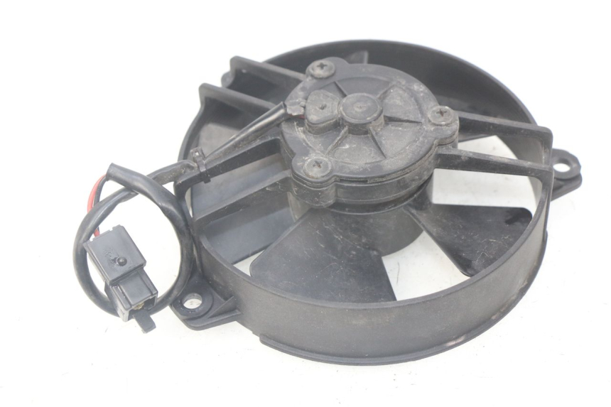 photo de VENTILATEUR APRILIA SRV 850 (2012 - 2017) - Autre angle de vue