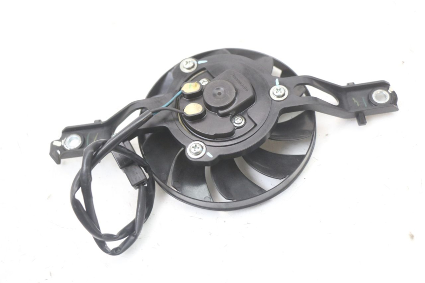 photo de VENTILATEUR SUZUKI BURGMAN 125 (2018 - 2021) - Autre angle de vue
