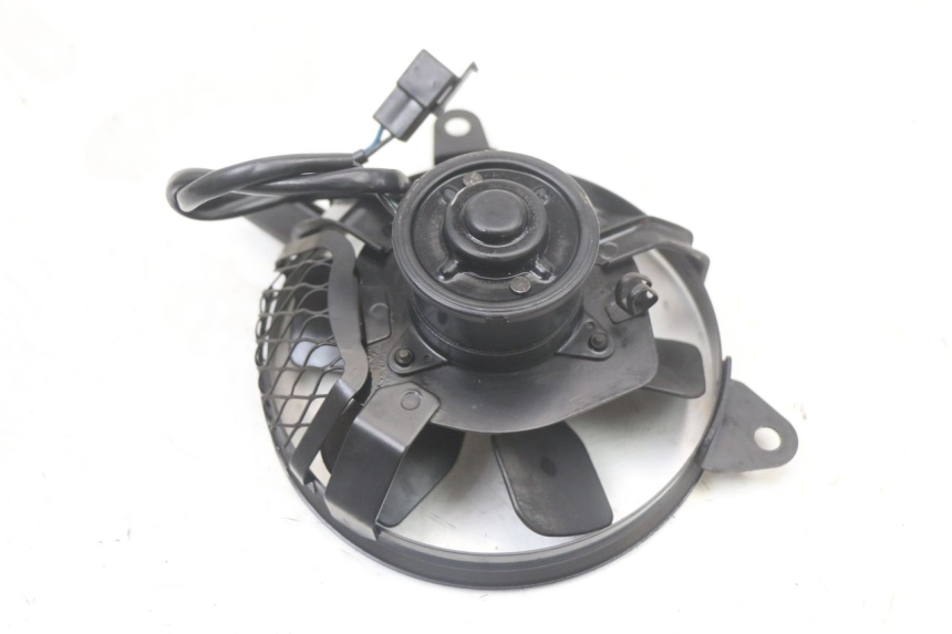photo de VENTILATEUR SUZUKI SV S 650 (1999 - 2002) - Zoom état d’usage