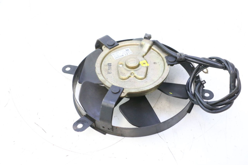 photo de VENTILATEUR HONDA VFR FI RC46 800 (1998 - 2001) - Gros plan technique