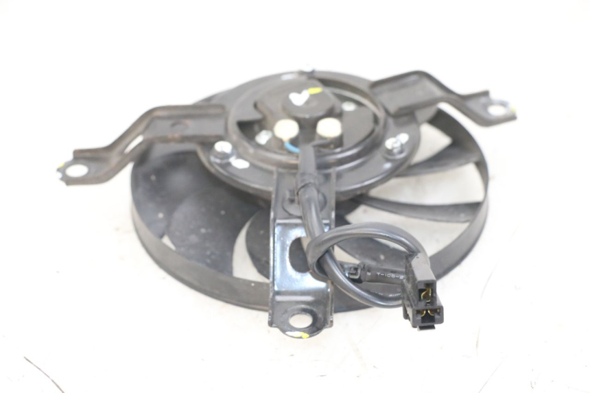 photo de VENTILATEUR YAMAHA XMAX X-MAX ABS 125 (2017 - 2020) - Détail de la pièce