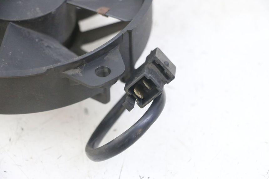 photo de VENTILATEUR YAMAHA X-MAX XMAX 125 (2010 - 2013) - Autre angle de vue