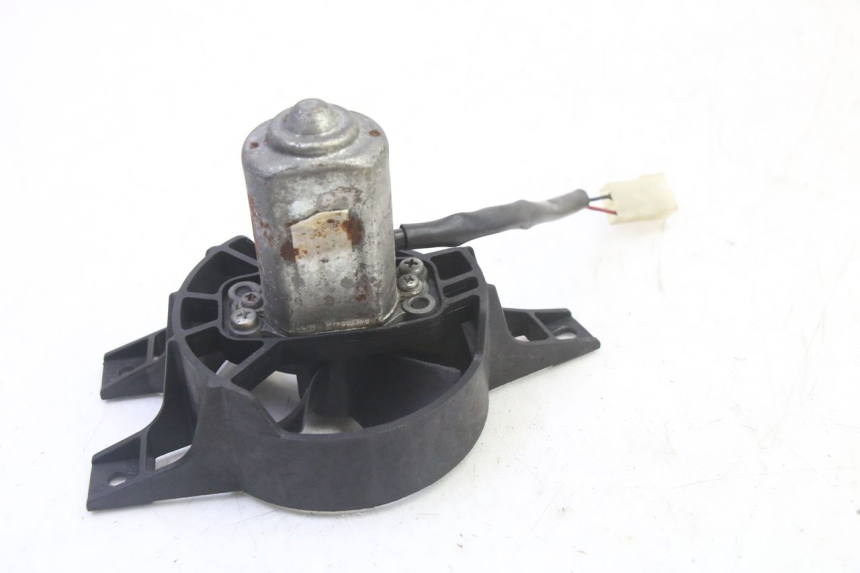 photo de VENTILATEUR PIAGGIO X9 EVOLUTION 125 (2003 - 2007) - Autre angle de vue