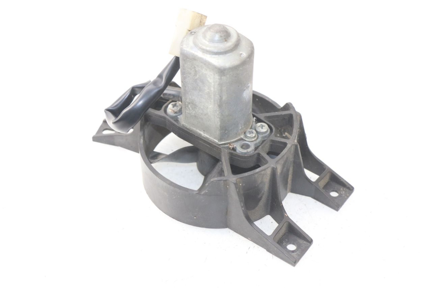 photo de VENTILATEUR PIAGGIO X9 125 (2000 - 2003) - Détail de la pièce