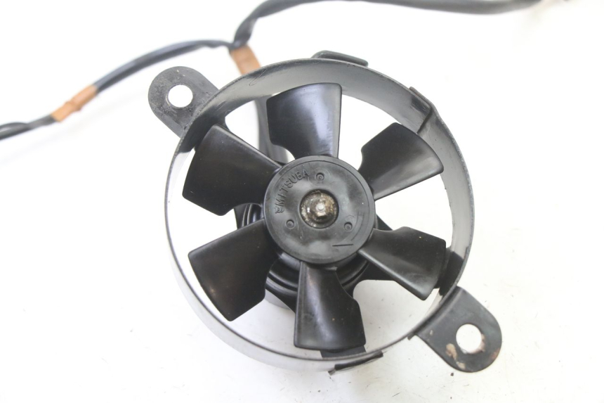 photo de VENTILATEUR HONDA XLV VARADERO 125 (2000 - 2006) - Détail de la pièce
