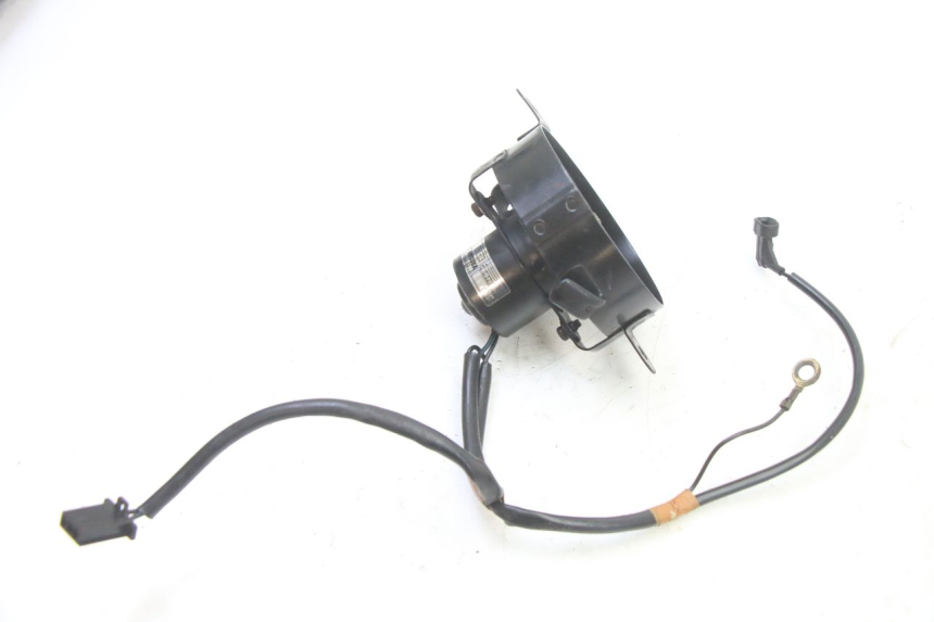 photo de VENTILATEUR HONDA XLV VARADERO 125 (2000 - 2006) - Gros plan technique