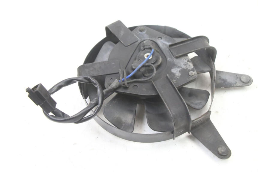 photo de VENTILATEUR YAMAHA FZS FAZER 600 (2001 - 2003) - Zoom état d’usage
