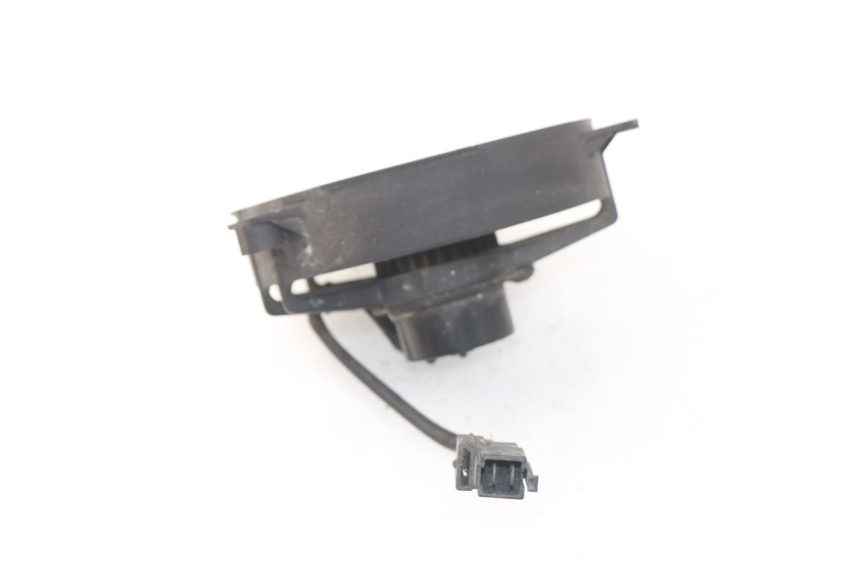 photo de VENTILATEUR YAMAHA YP MAJESTY 125 (2002 - 2006) - Détail de la pièce