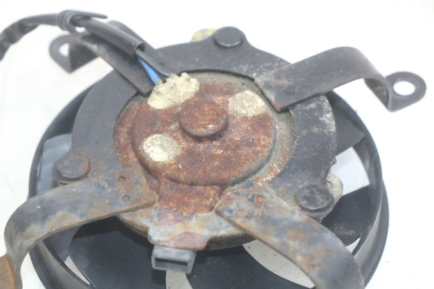 photo de VENTILATEUR YAMAHA YP MAJESTY 400 (2004 - 2008) - Gros plan technique