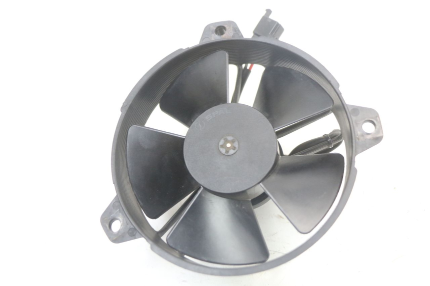 photo de VENTILATEUR YAMAHA YP MAJESTY 125 (2002 - 2006) - Détail de la pièce