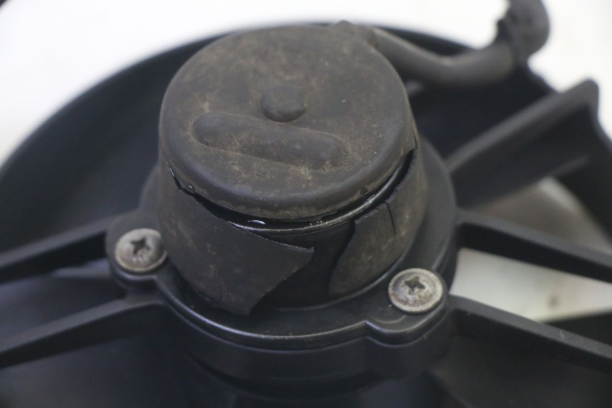 photo de VENTILATEUR YAMAHA YP MAJESTY 125 (2007 - 2010) - Autre angle de vue