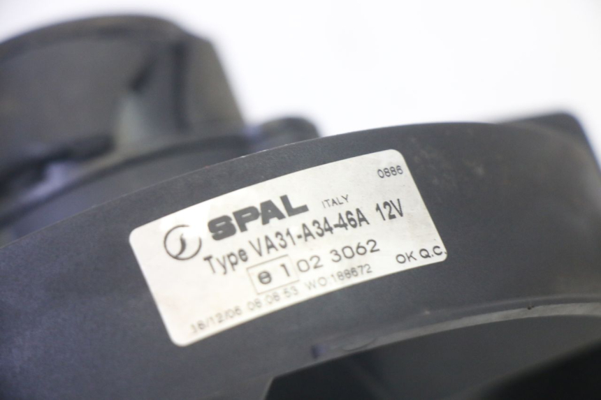 photo de VENTILATEUR YAMAHA YP MAJESTY 125 (2007 - 2010) - Gros plan technique