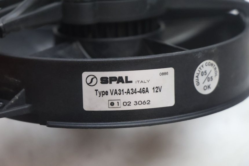 photo de VENTILATEUR YAMAHA YP MAJESTY 125 (2002 - 2006) - Vue d’ensemble