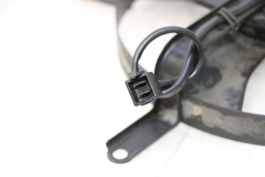 photo de VENTILATEUR KAWASAKI ZX-6R ZX6R 600 (1995 - 1997) - Autre angle de vue