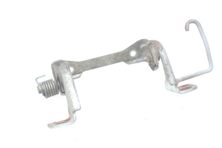 photo de VÉRIN COFFRE HONDA CBR RR FIREBLADE 900 (1992 - 1994) - Zoom état d’usage