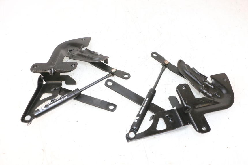 photo de VERIN COFFRE JM MOTORS GTS 125 (2015 - 2019) - Vue d’ensemble