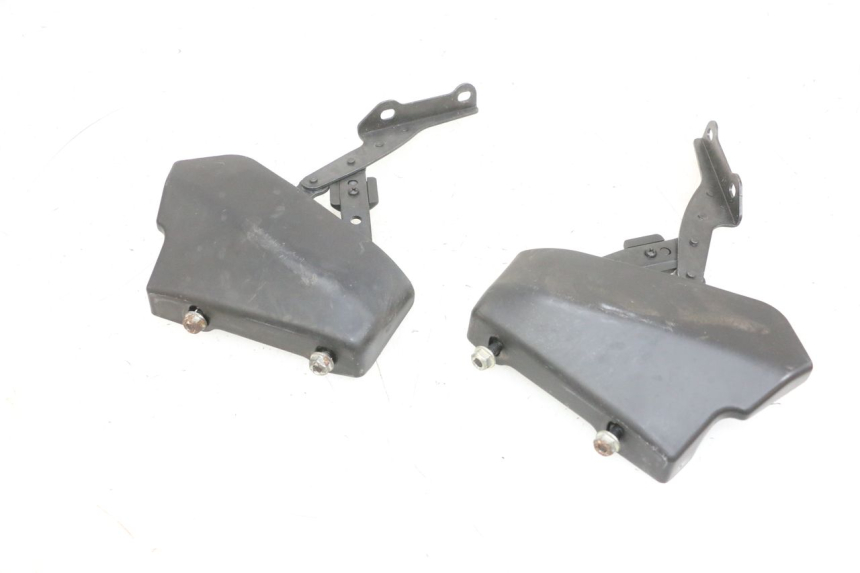 photo de VERIN COFFRE PIAGGIO MP3 RL 250 (2006 - 2010) - Zoom état d’usage