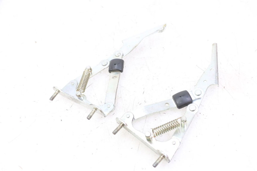 photo de VERIN COFFRE PIAGGIO MP3 125 (2006 - 2014) - Détail de la pièce