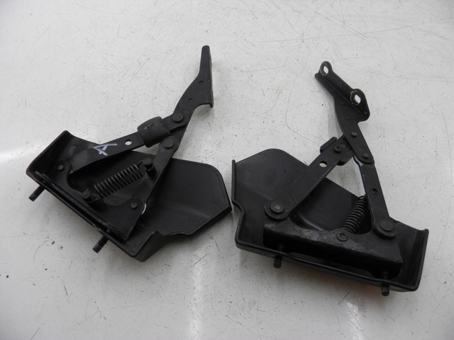 photo de VERIN COFFRE PIAGGIO MP3 RL 125 (2006 - 2014) - Autre angle de vue