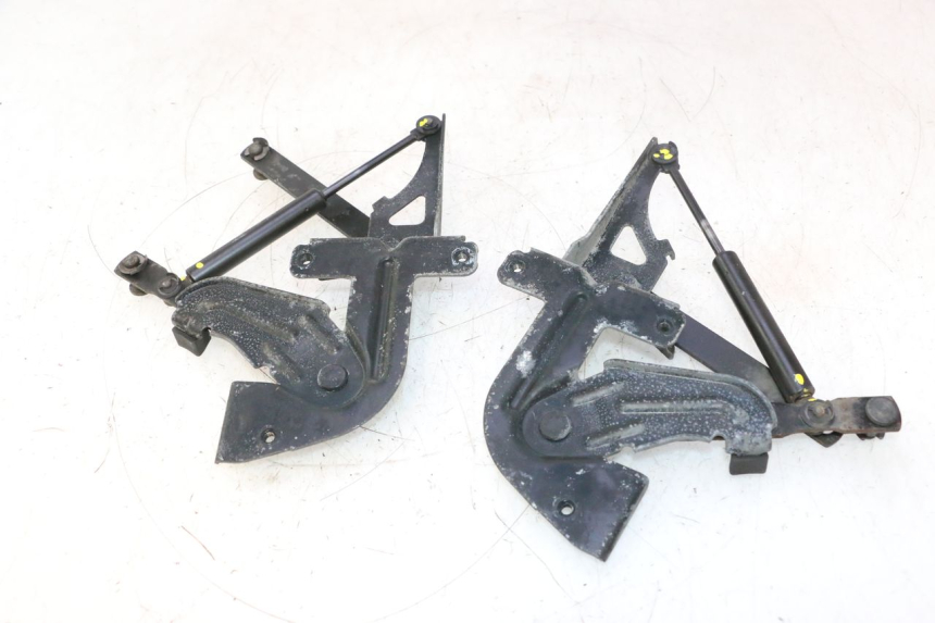 photo de VERIN COFFRE PEUGEOT SATELIS 125 (2006 - 2009) - Vue principale