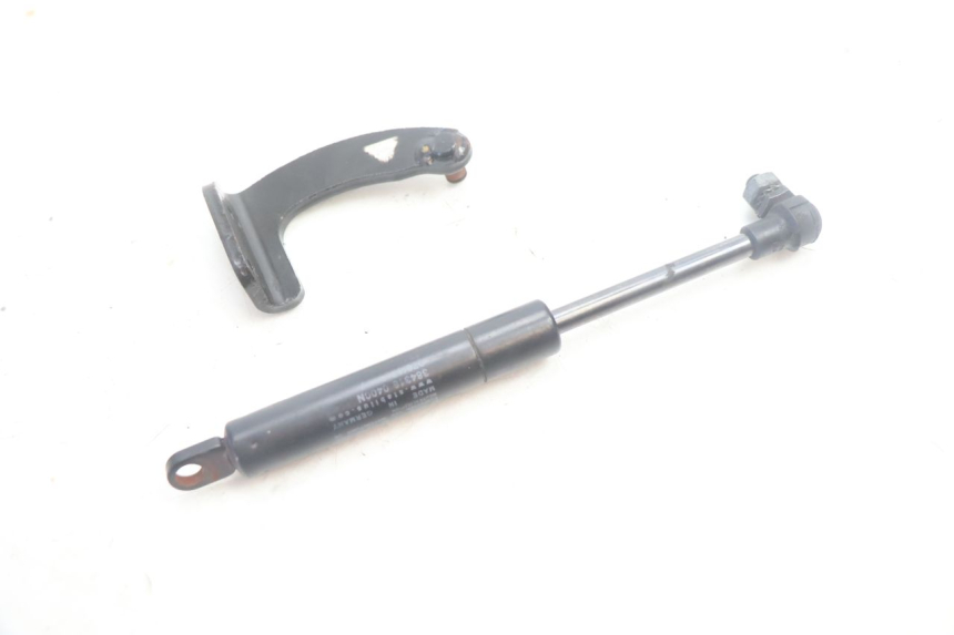 photo de VERIN SELLE PIAGGIO MP3 500 (2016 - 2018) - Détail de la pièce