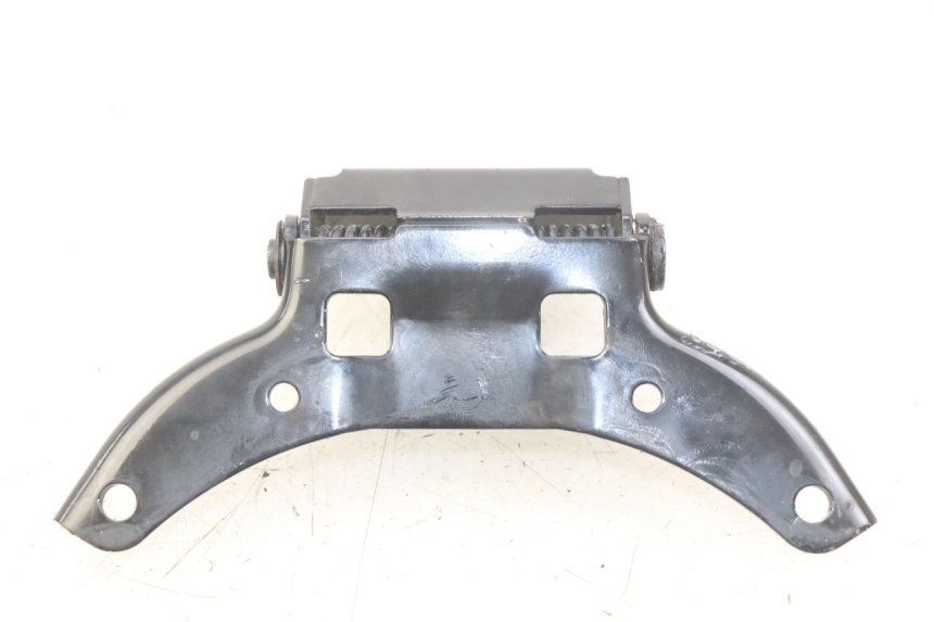 photo de VÉRIN SELLE PIAGGIO VESPA PRIMAVERA 2T 50 (2013 - 2018) - Détail de la pièce