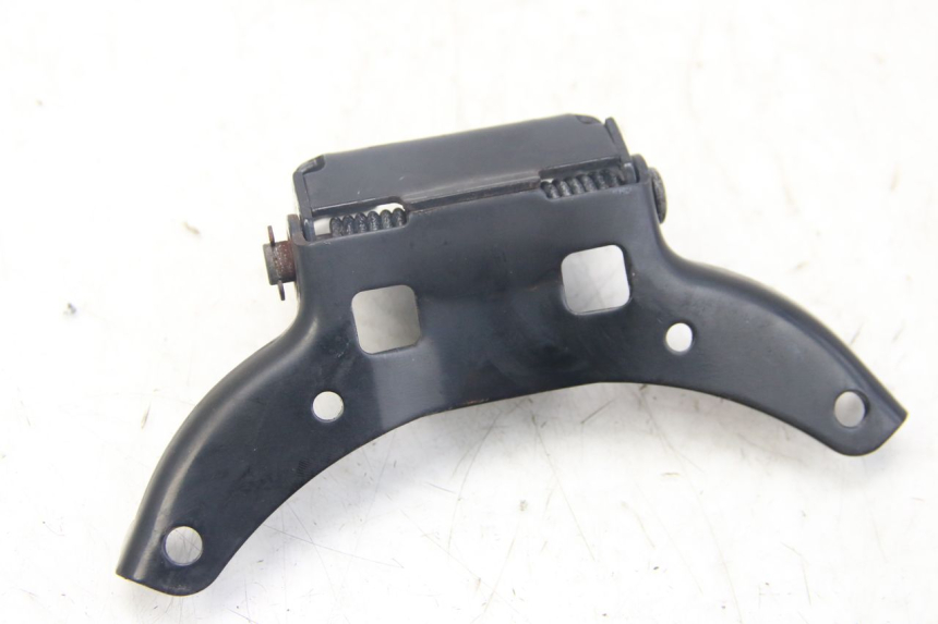 photo de VÉRIN SELLE PIAGGIO VESPA SPRINT 2T 50 (2014 - 2018) - Autre angle de vue