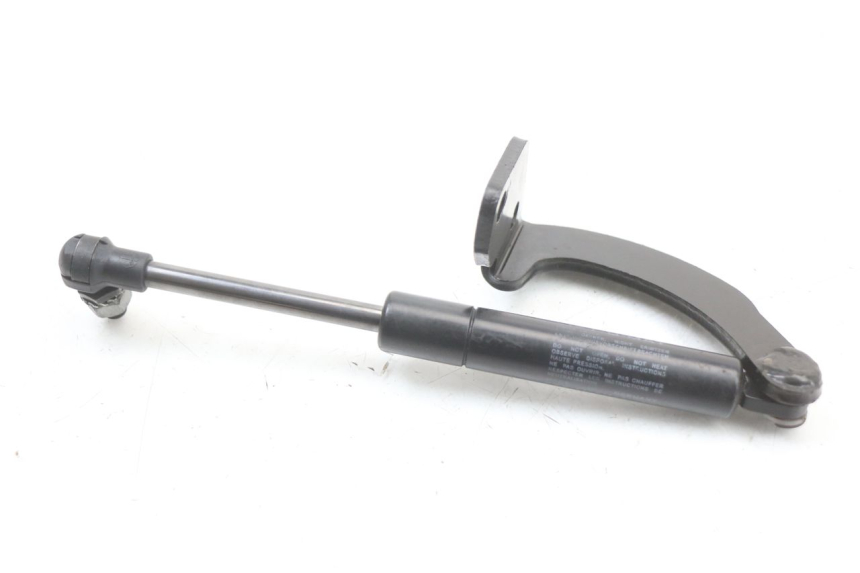 photo de VÉRIN SELLE PIAGGIO X10 125 (2012 - 2017) - Points de fixation