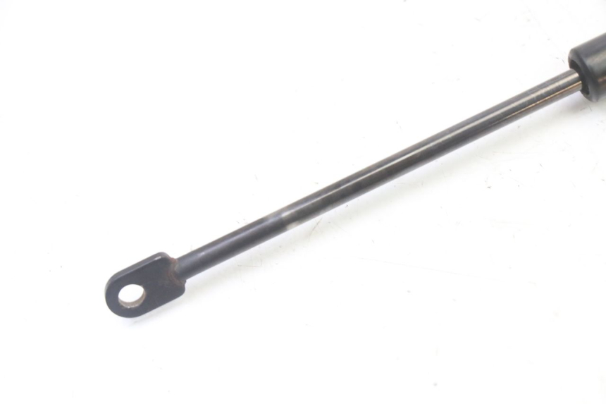 photo de VÉRIN SELLE PIAGGIO X9 EVOLUTION 125 (2003 - 2007) - Détail de la pièce