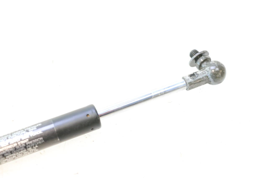 photo de VERIN SELLE YAMAHA XP T-MAX ABS 500 (2005 - 2005) - Zoom état d’usage