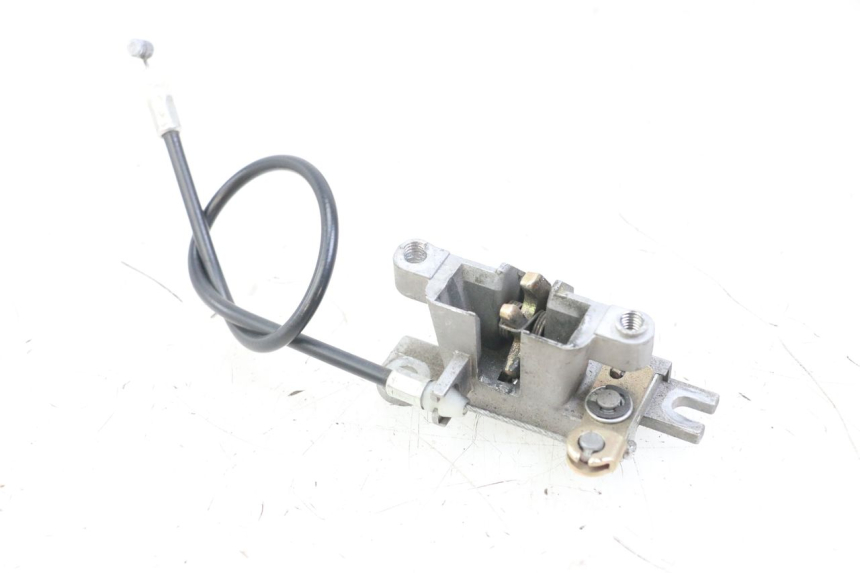 photo de VERROUILLAGE SELLE KYMCO AGILITY 4T 50 (2018 - 2022) - Détail de la pièce