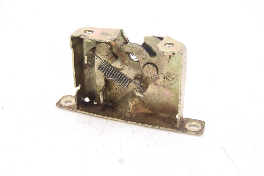 photo de VERROUILLAGE SELLE KEEWAY F-ACT FACT 50 (2006 - 2011) - Zoom état d’usage