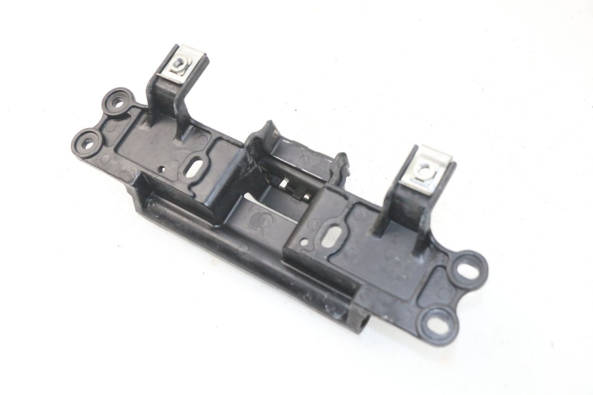 photo de VERROUILLAGE SELLE YAMAHA FJR ABS 1300 (2006 - 2012) - Détail de la pièce