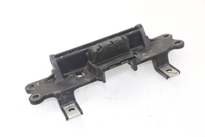 photo de VERROUILLAGE SELLE YAMAHA FJR ABS 1300 (2006 - 2012) - Zoom état d’usage